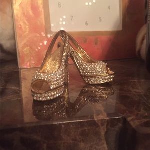 BEBE SWAROVSKI SHOES TRINKETS